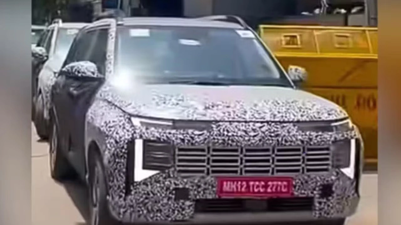 Hyundai-venue-facelift-launch-date-2025