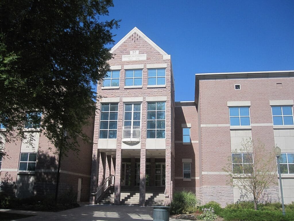 Douglas County, Wis., Adopts AI Policy for Officials, Staff: ताज़ा घटनाक्रम और आधिकारिक जानकारी
