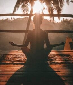 डिजिटल डिटॉक्स: अपना समय, ध्यान और मानसिक शांति वापस कैसे पाएं (Digital Detox Guide)