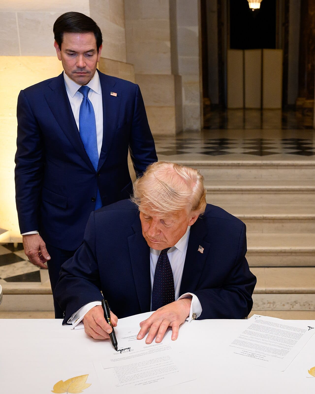 Trump says Iran not ready to make the 'right deal' 1 Trump says Iran