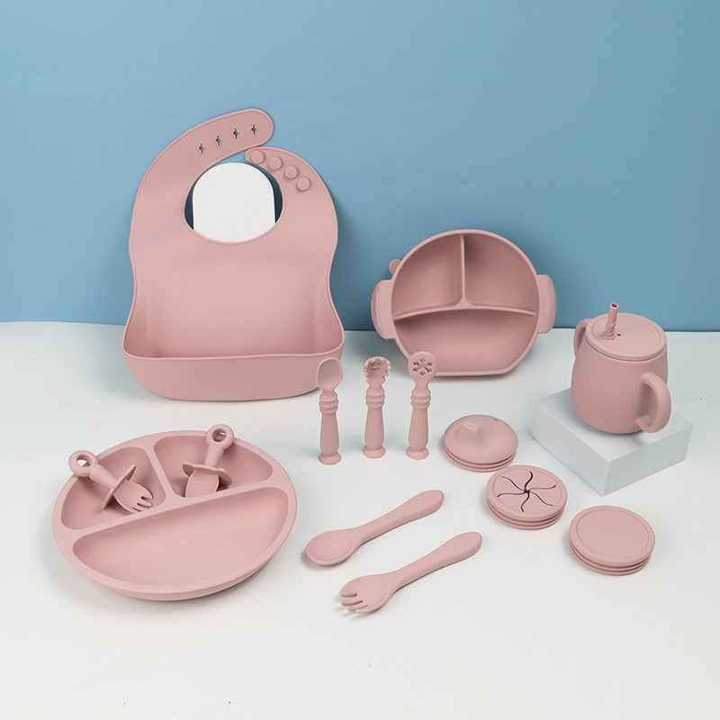 Silicone Children's Tableware Set Baby Feeding Solid Food Tableware Bib Suction Cup Bowl Spoon Plate Bib 15-piece Set - Image 3